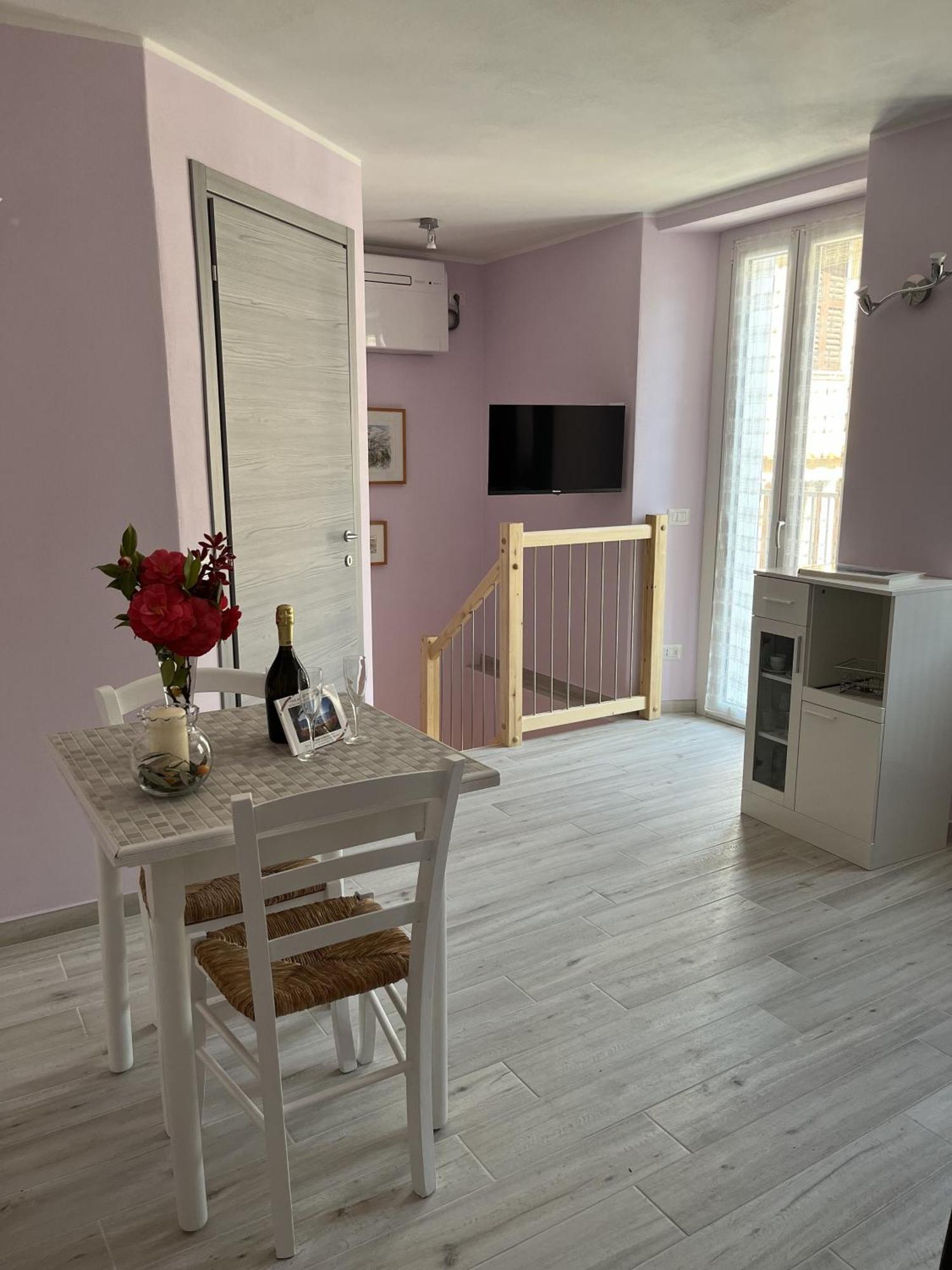 סלה קומצ'ינה Casa Castellana Apt 1 E Casa Castellana Apt 2 מראה חיצוני תמונה